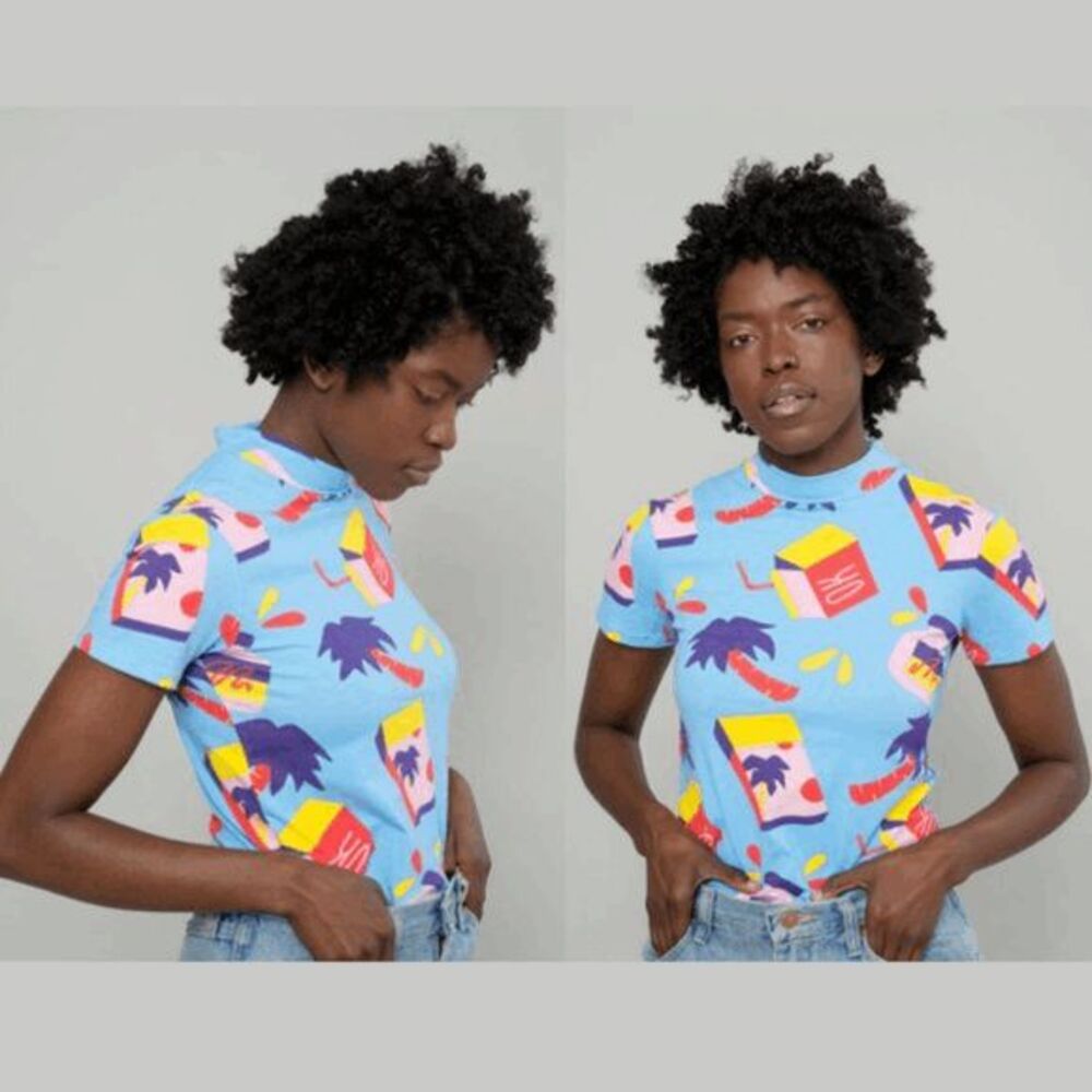 Nooworks Blue Snacks Print Short Sleeve Mock Neck Blouse Women's Size XS